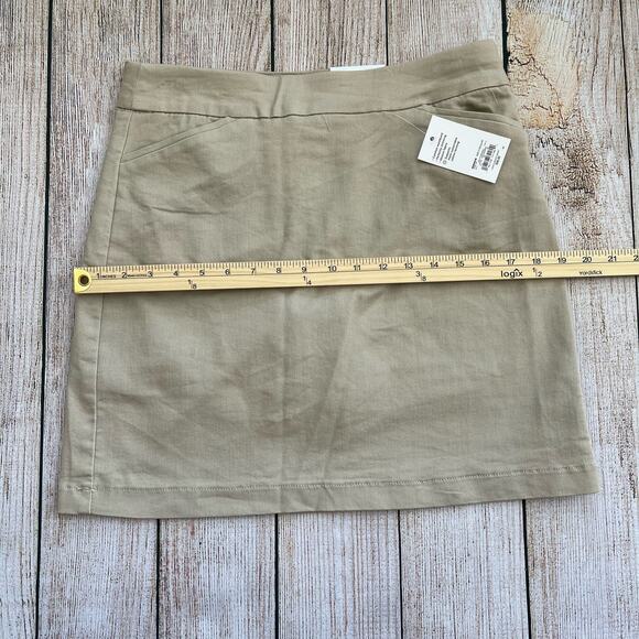NWT Women's Size 6 Croft & Barrow Mid-Rise Skort - Picture 4 of 6